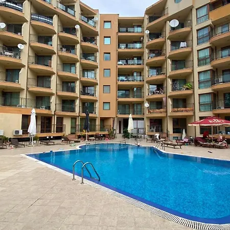 Amadeus 1 - 13b Large Two Bedroom Apartment *
