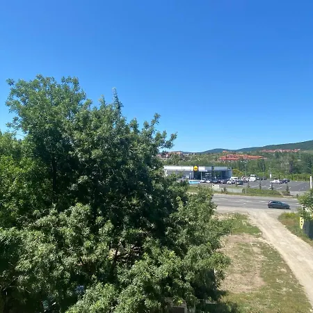 Amadeus 1 - 13b Large Two Bedroom Apartment *