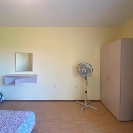 Amadeus 1 - 13b Large Two Bedroom Apartment